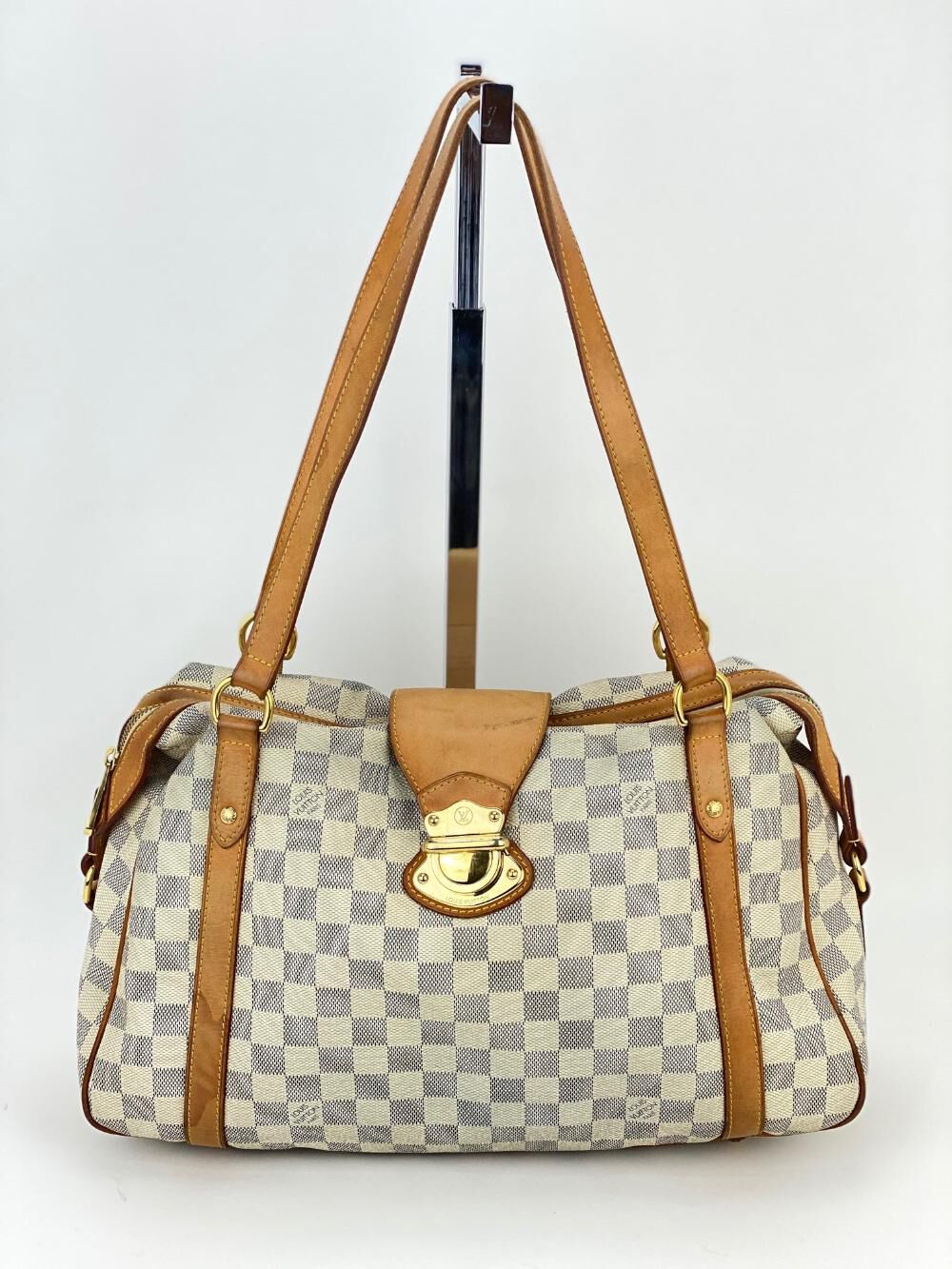 Louis Vuitton Shoulder Bags
