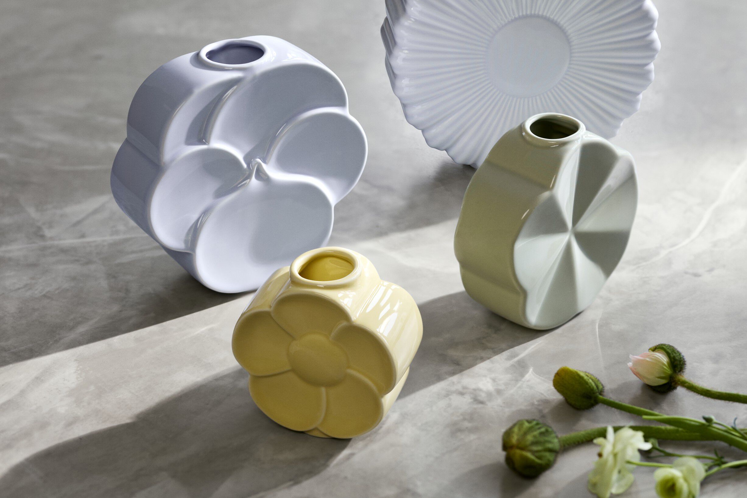 Flower Vase Sm&oslash;rblomst H11. 5 cm sand porcel&aelig;n