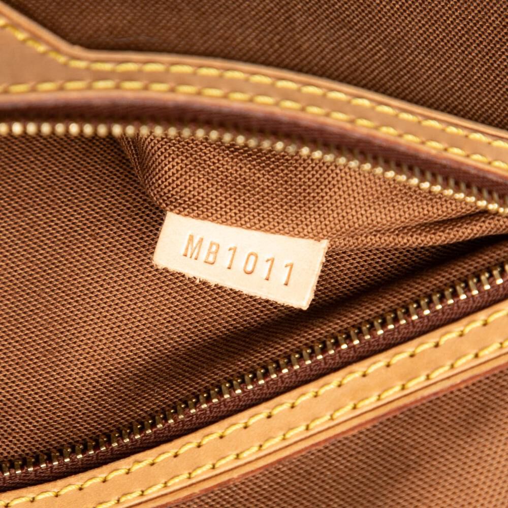 Louis Vuitton Porte Documents Voyage