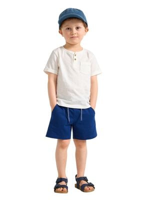 L&oslash;stsittende mellomlange shorts i s