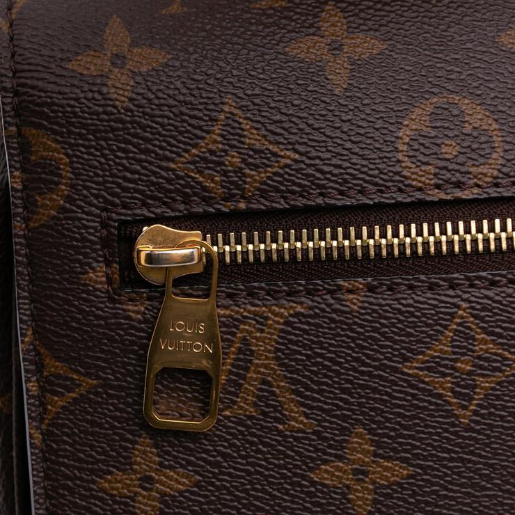 Louis Vuitton Pochette Métis