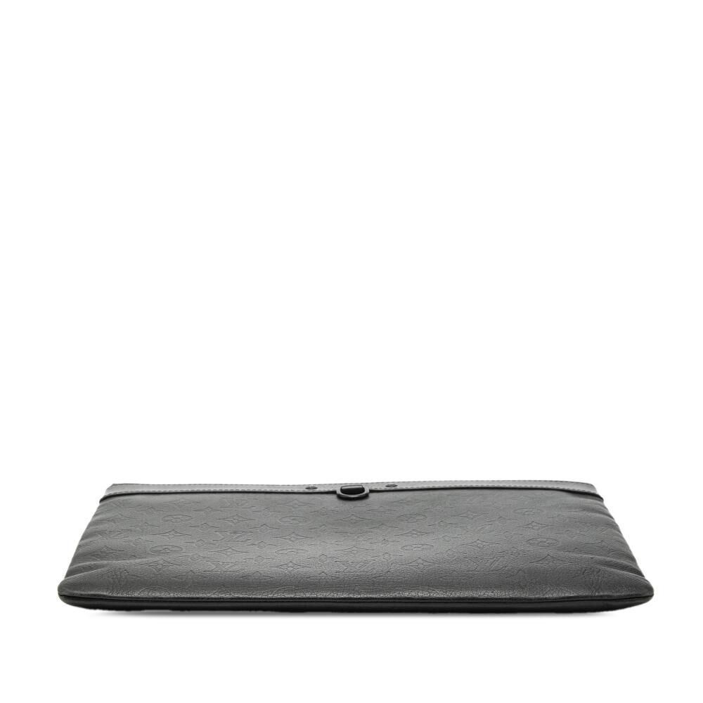 Louis Vuitton Clutch