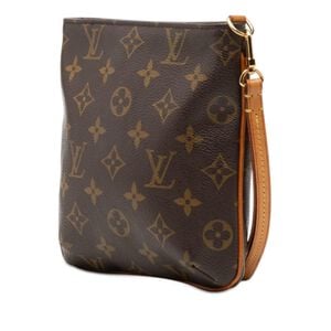 Louis Vuitton Clutch