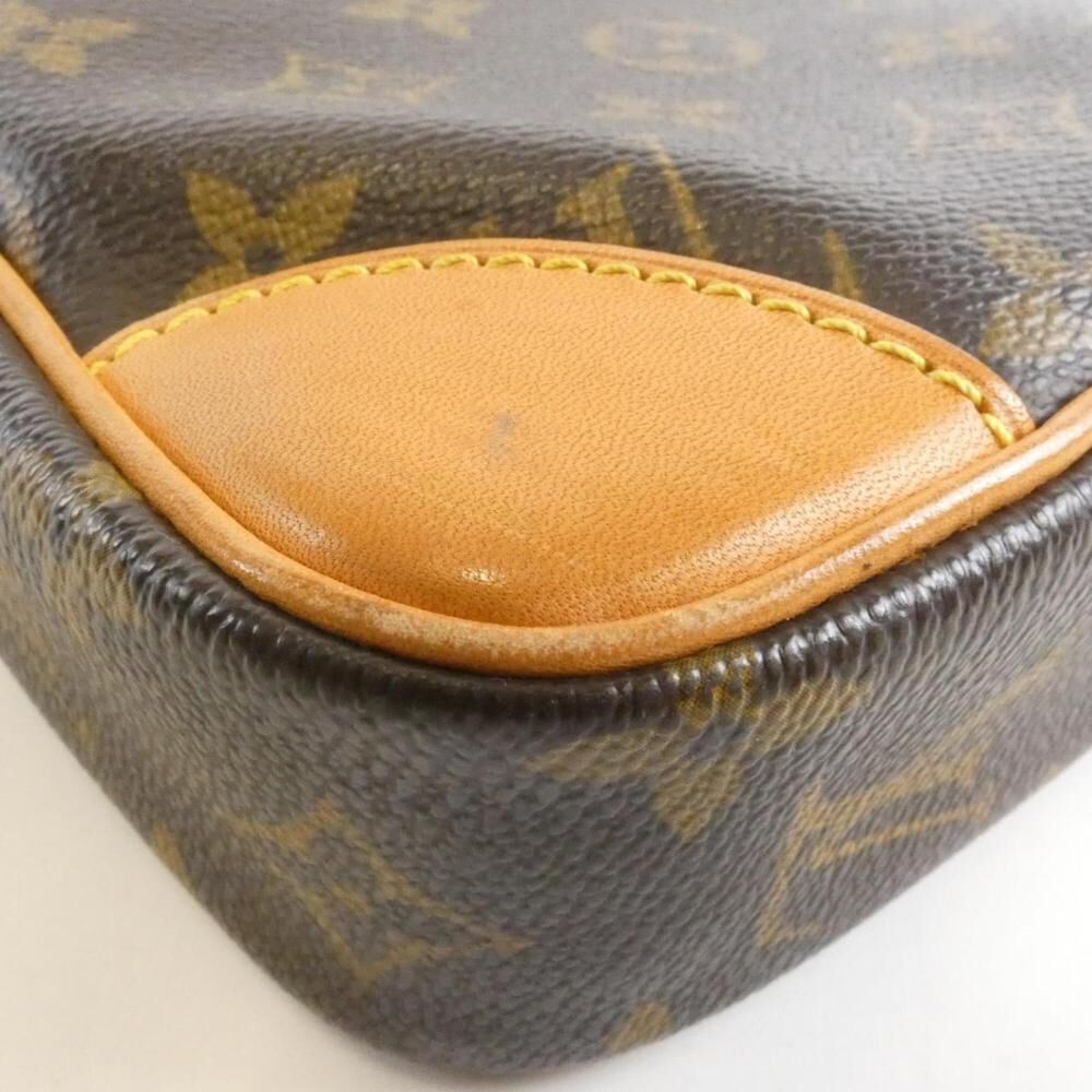 Louis Vuitton Shoulder Bags