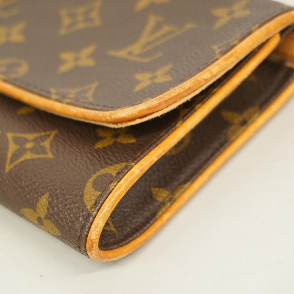 Louis Vuitton Shoulder Bags