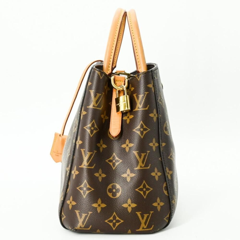 Louis Vuitton Montaigne