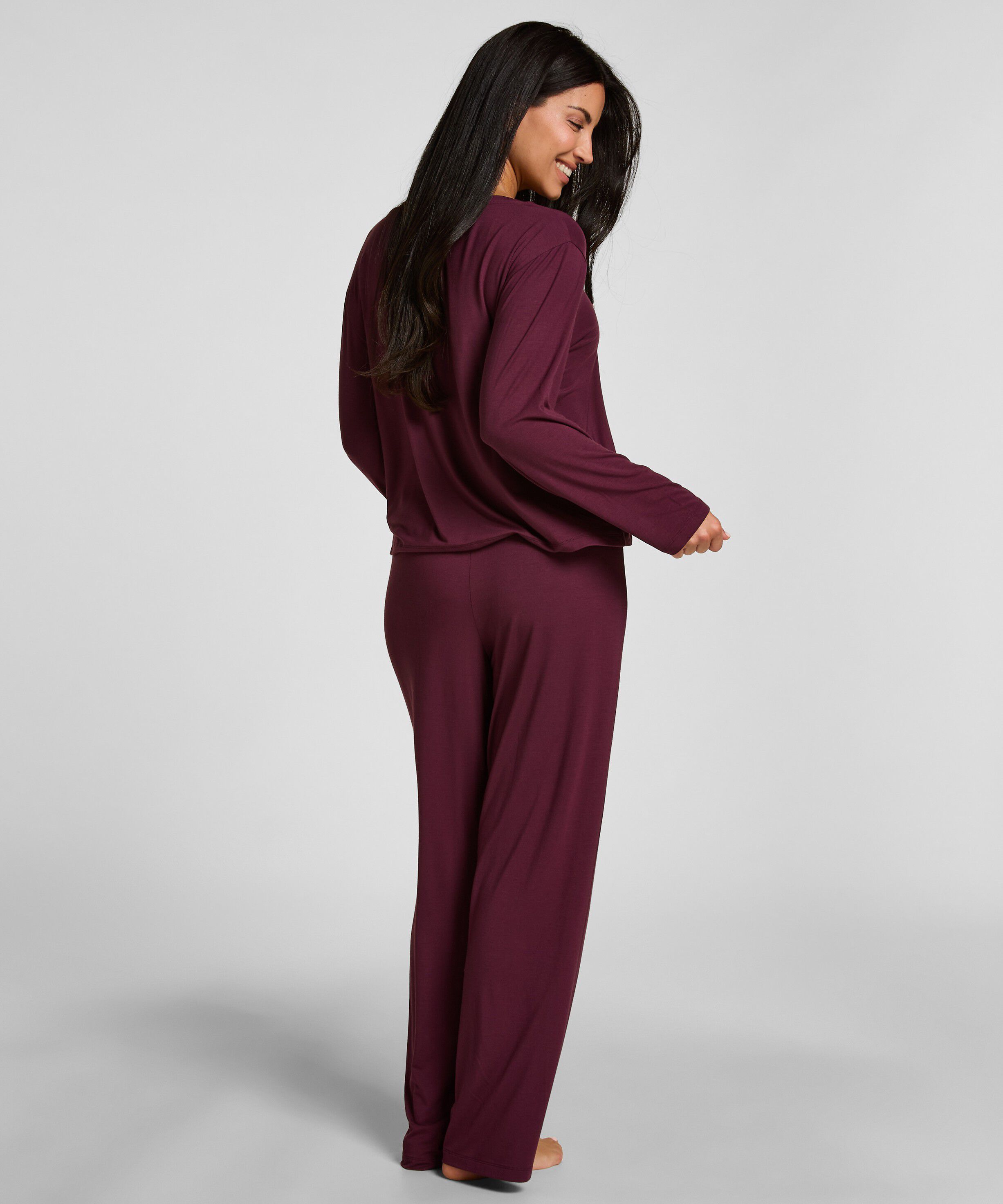 Essential Jersey Pants