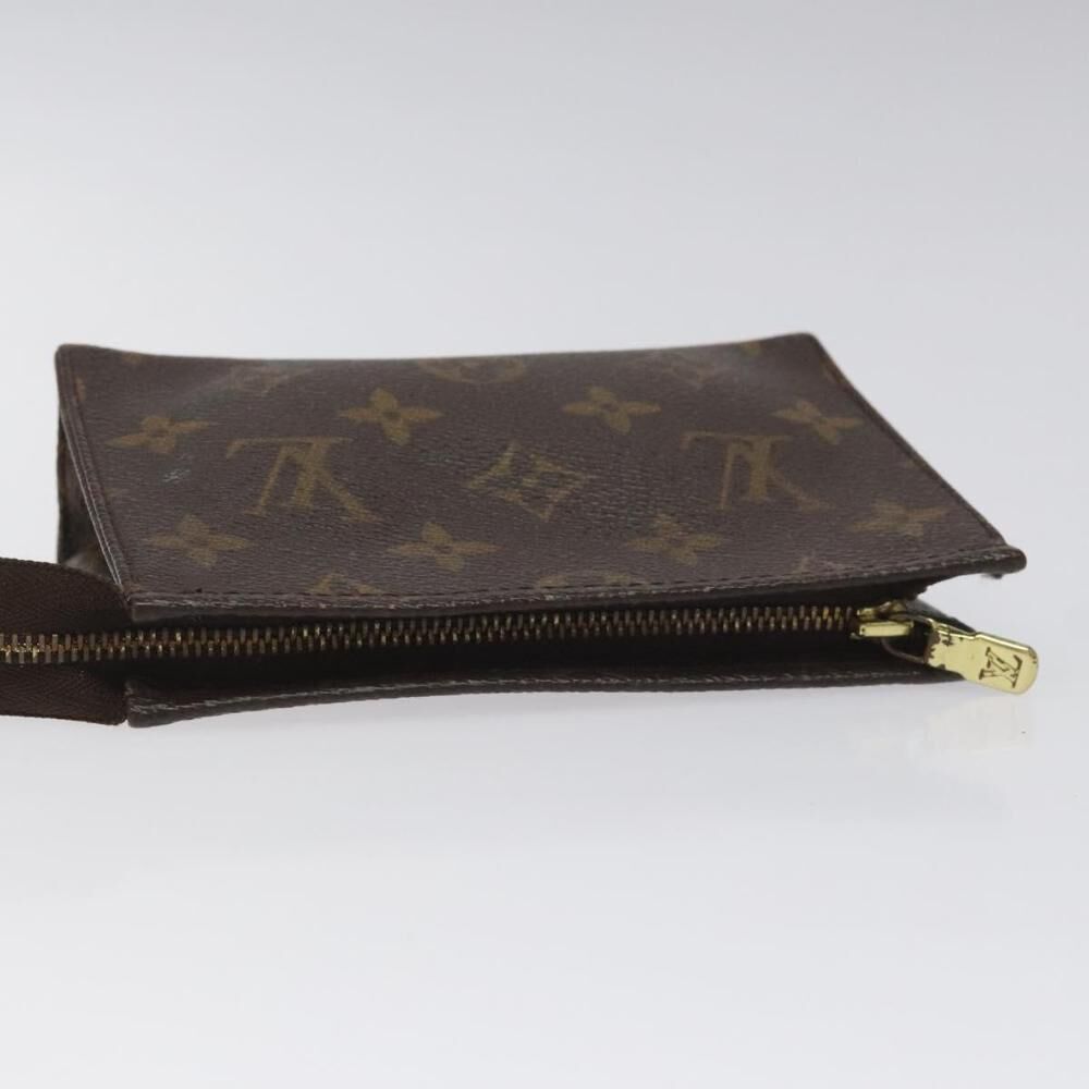 Louis Vuitton Poche Toilette