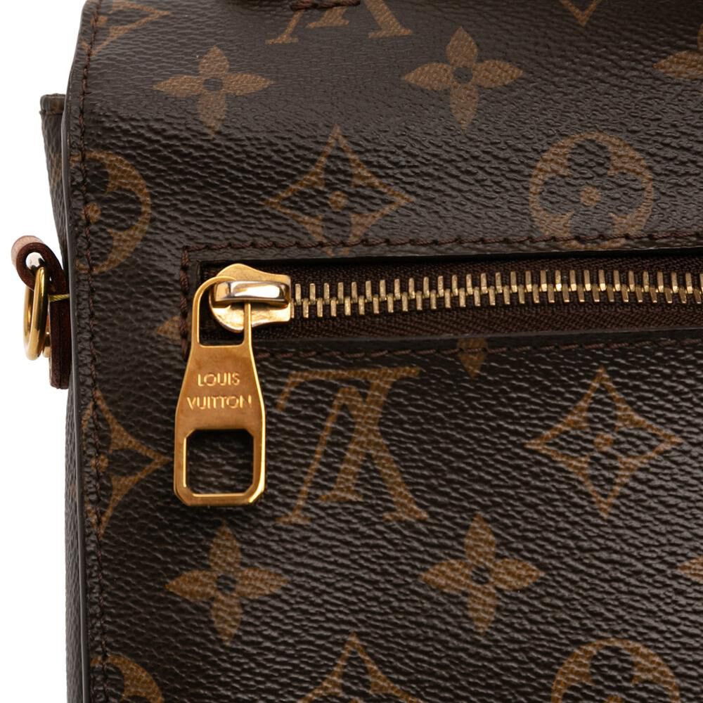 Louis Vuitton Pochette M&eacute;tis