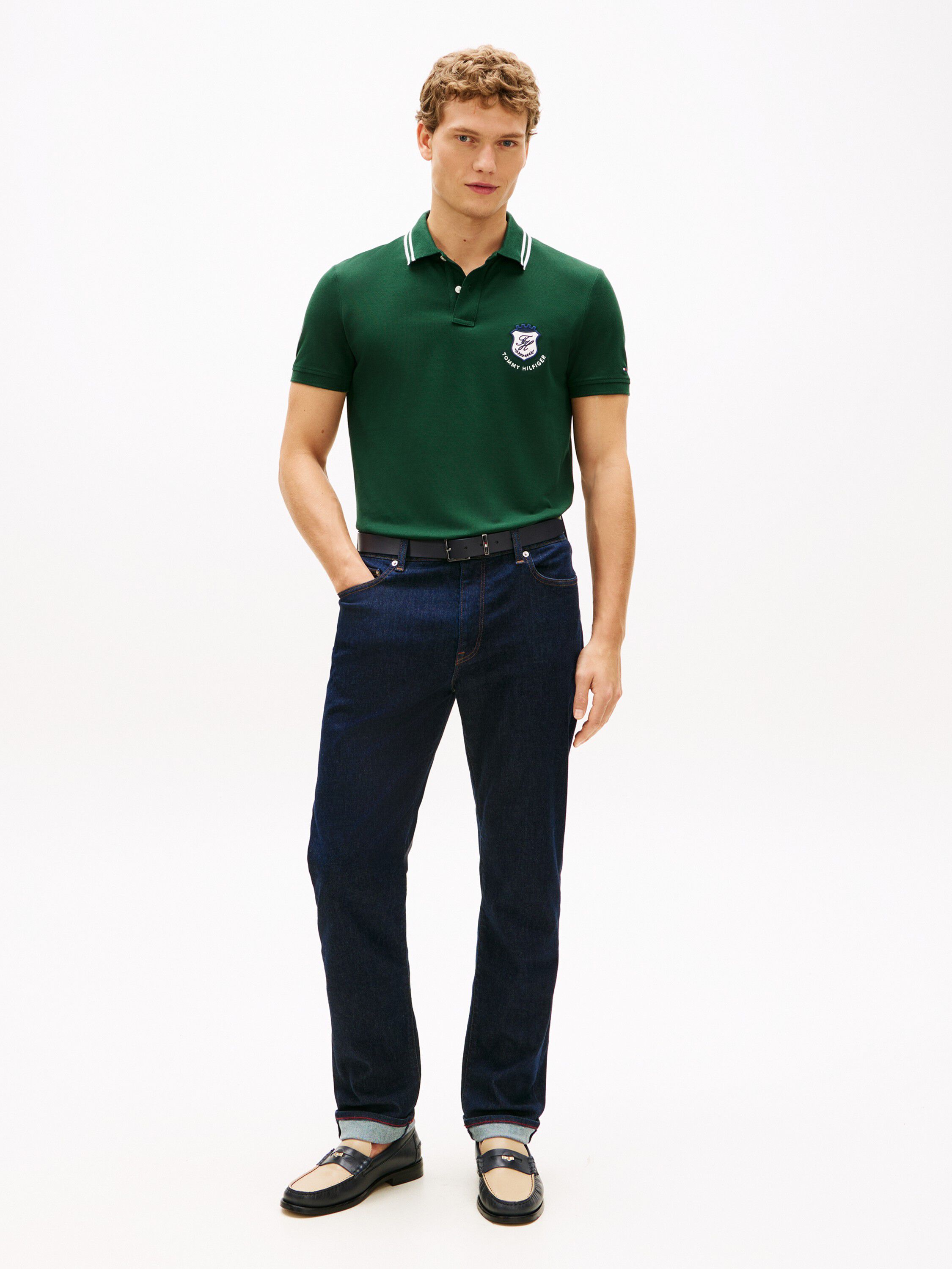 Regular Fit Crest Appliqu&eacute; Polo Shirt