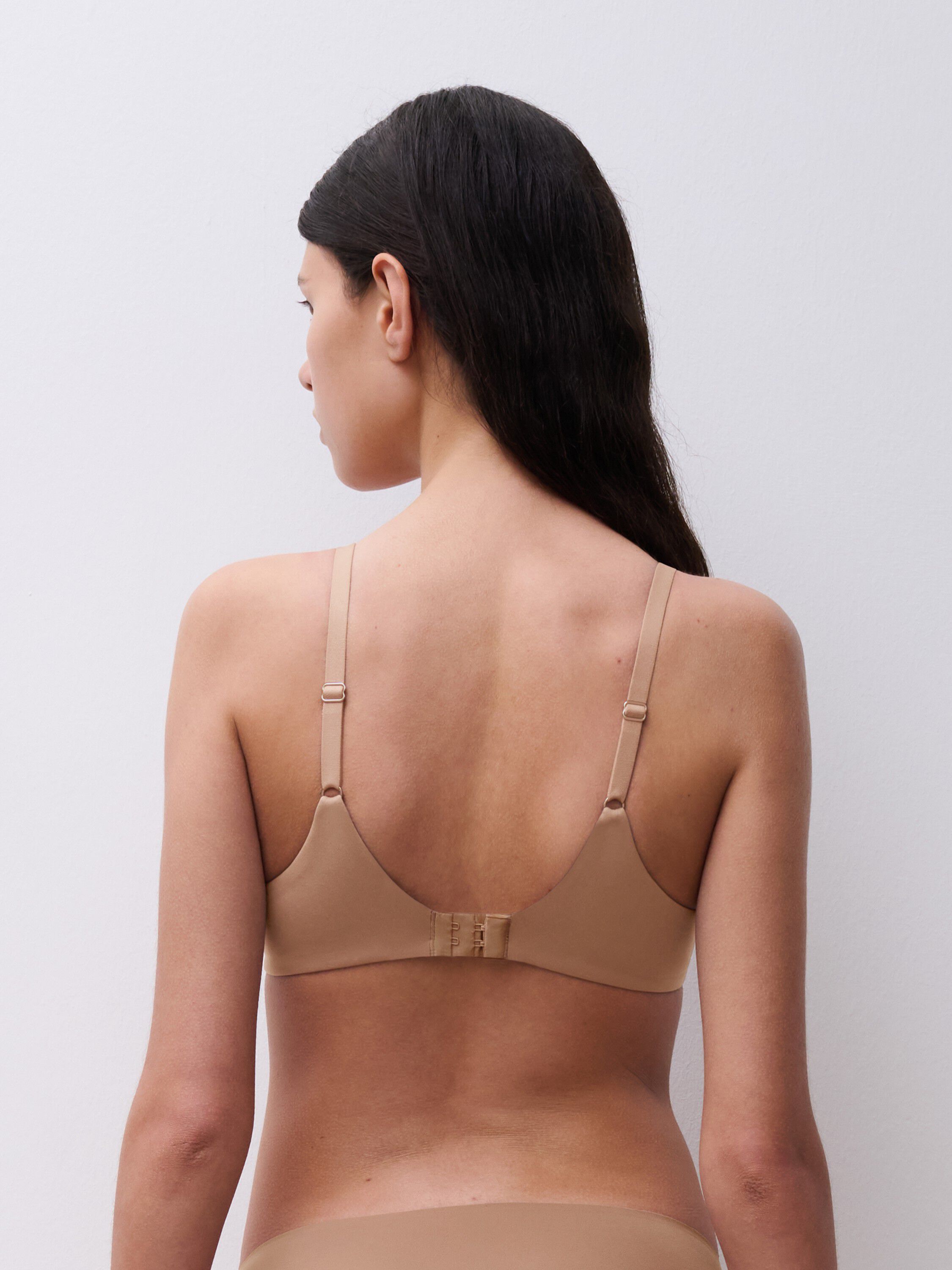 Norah Covering molded bra