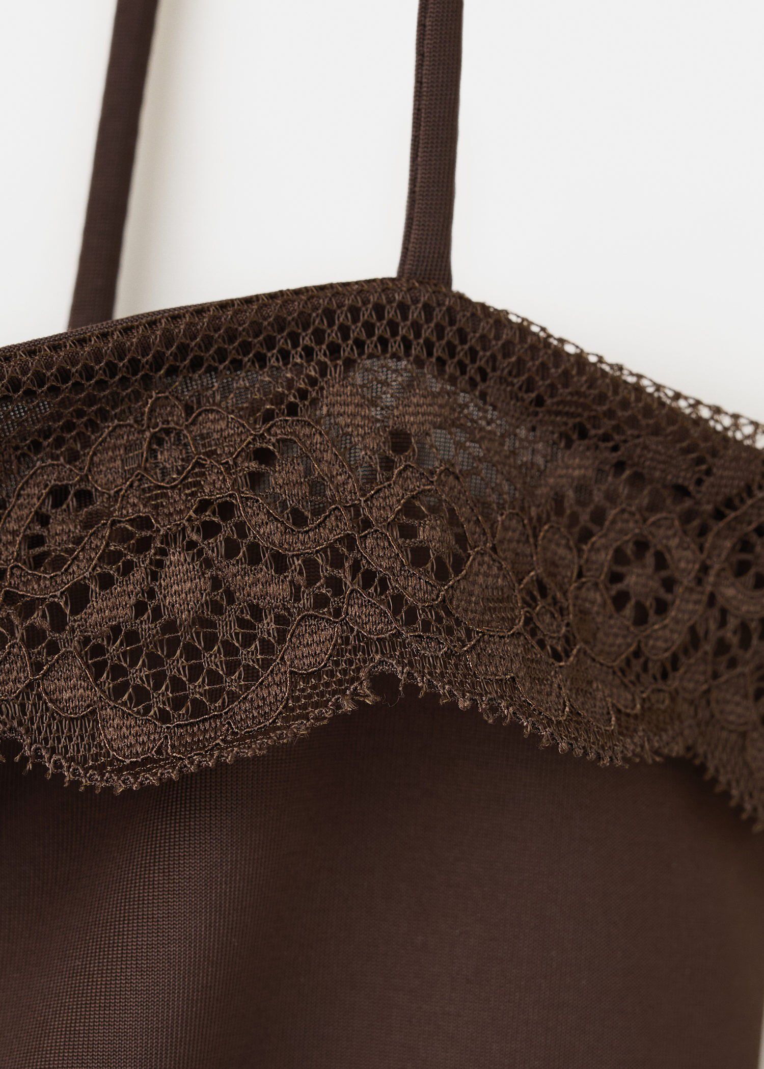Fitted top with lace detail