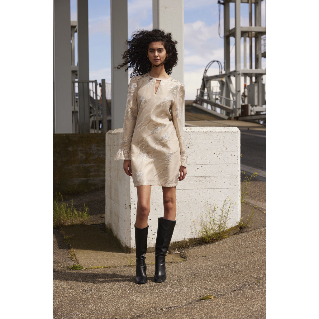 PlantagoBBTheni dress