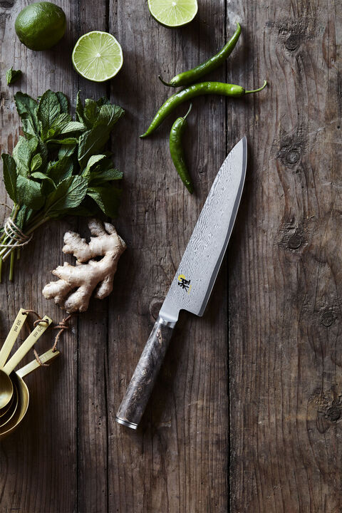 5000 MCD 67 Gyutoh 200 Brun Svart lönn