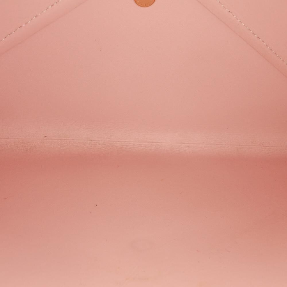 Louis Vuitton Clutch