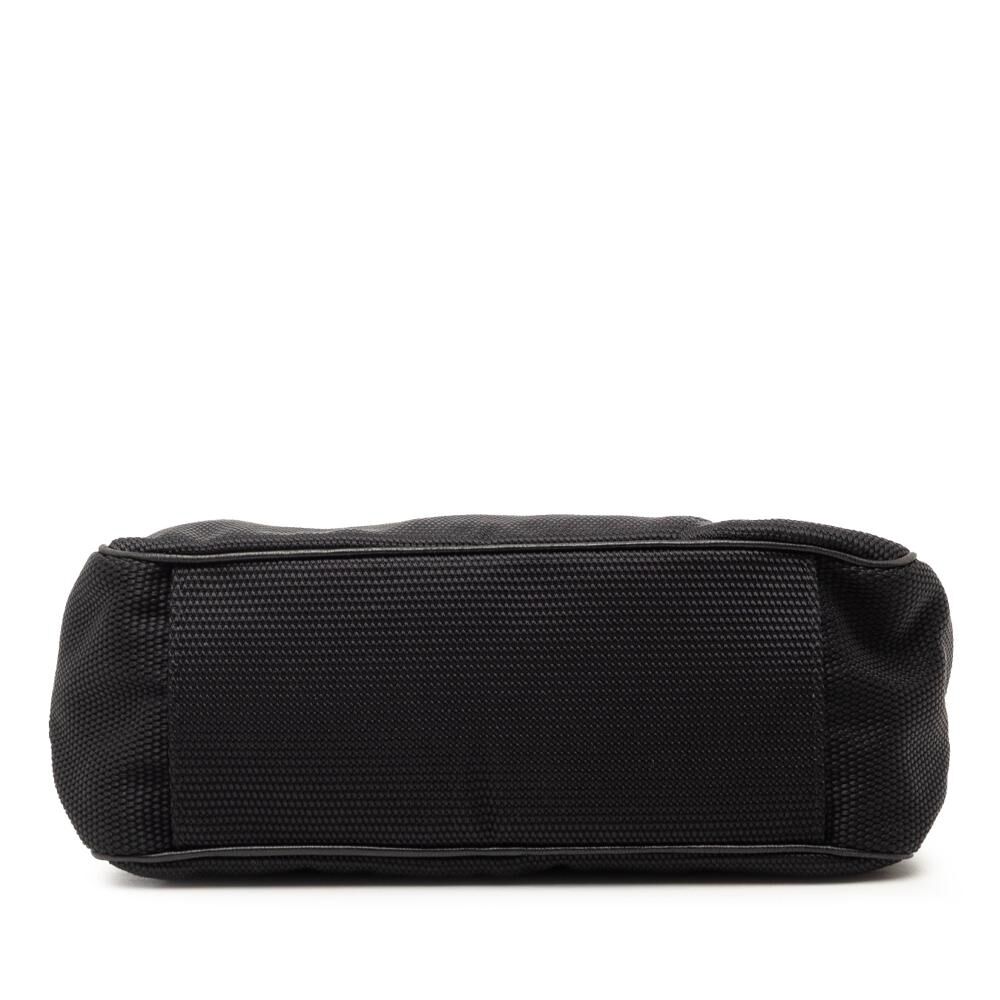 Yves Saint Laurent Shoulder Bag