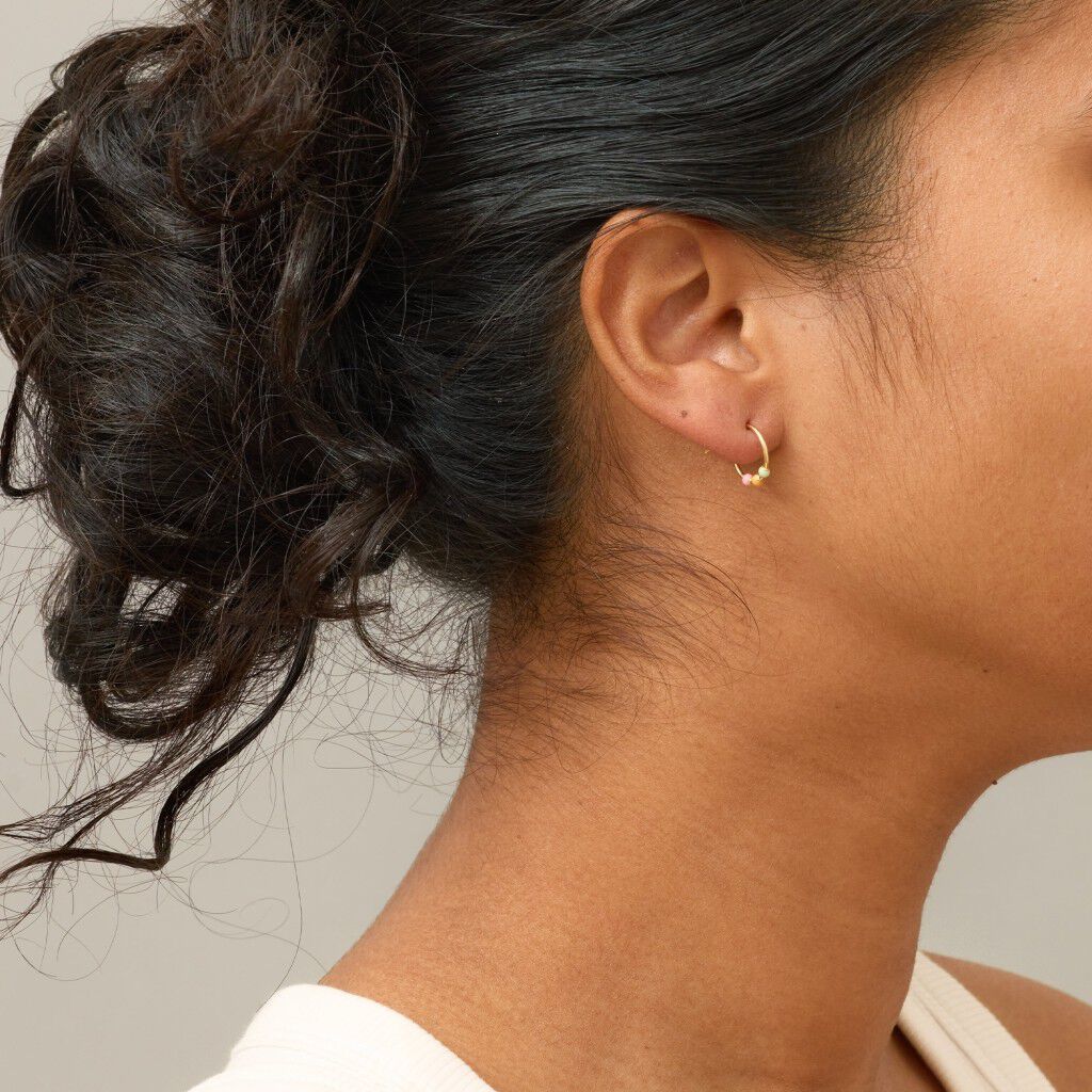 Hoops, Lola Small