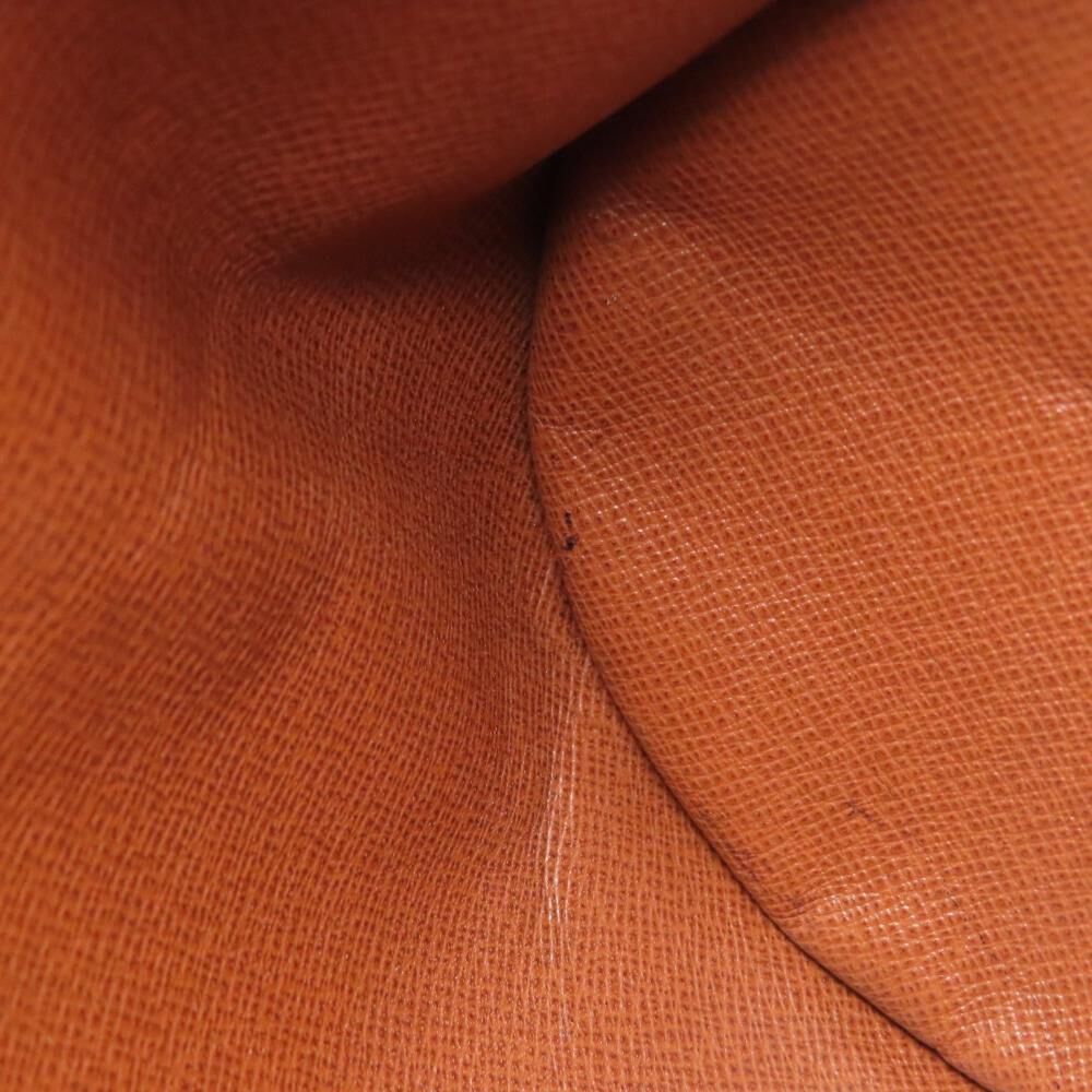 Louis Vuitton Papillon