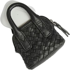 Amayambg Charm, Weave