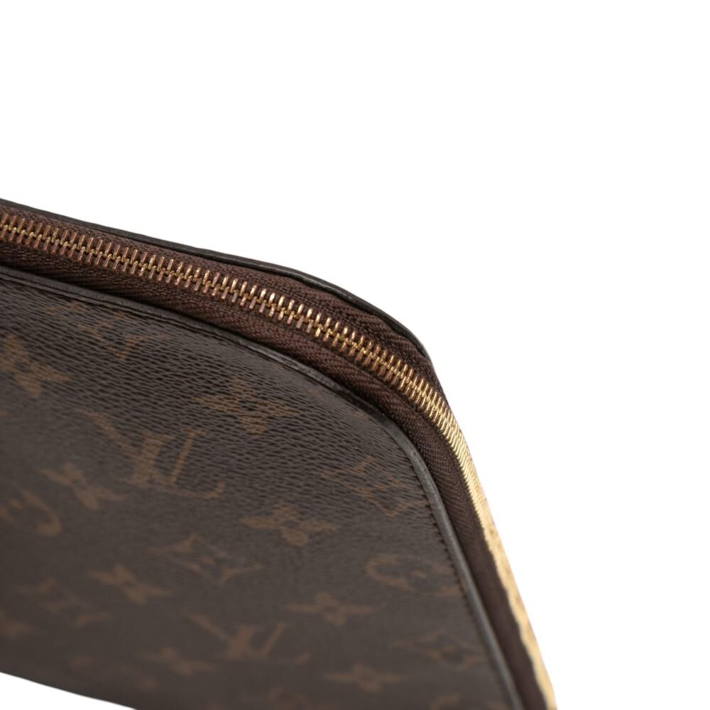 Louis Vuitton Clutch