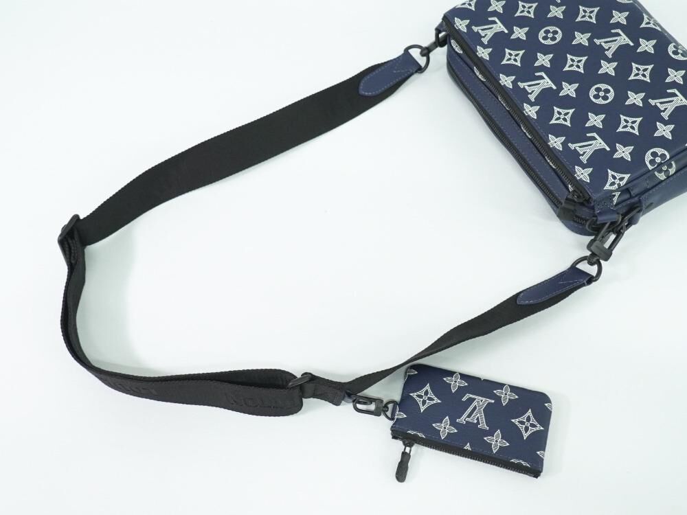 Louis Vuitton Messenger