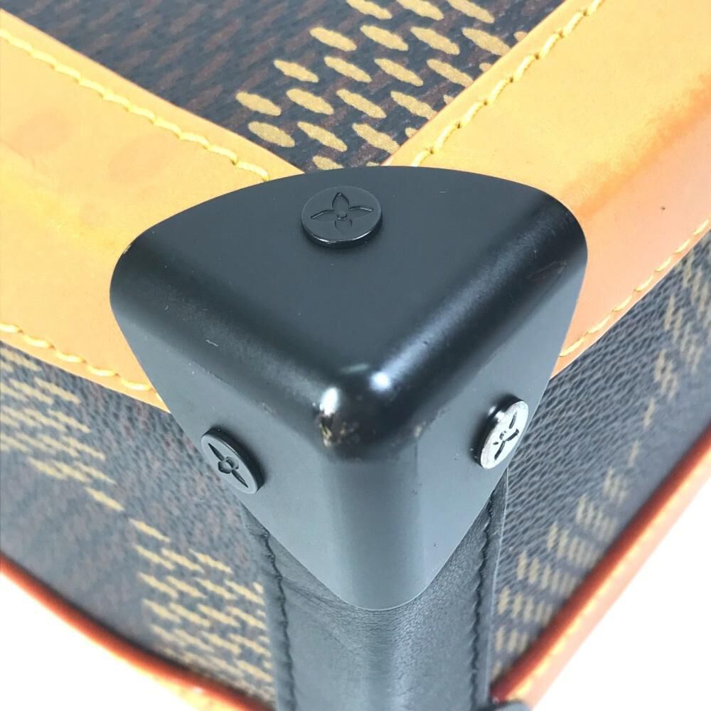 Louis Vuitton Shoulder Bags