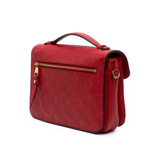 Louis Vuitton Shoulder Bags