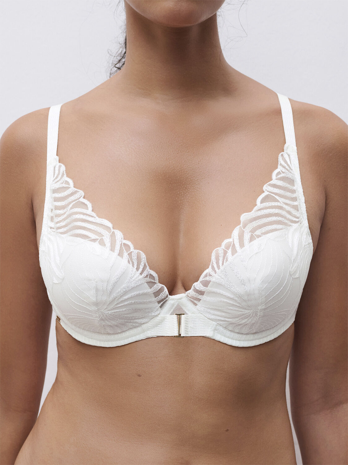 Legend T-shirt Plunge Bra