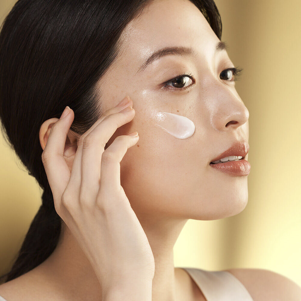 Shiseido Vital Perfection Uplifting and firming advanced cream enriche