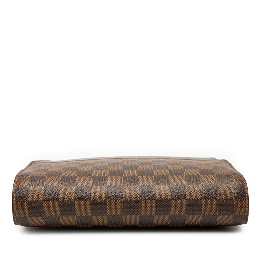 Louis Vuitton Clutch