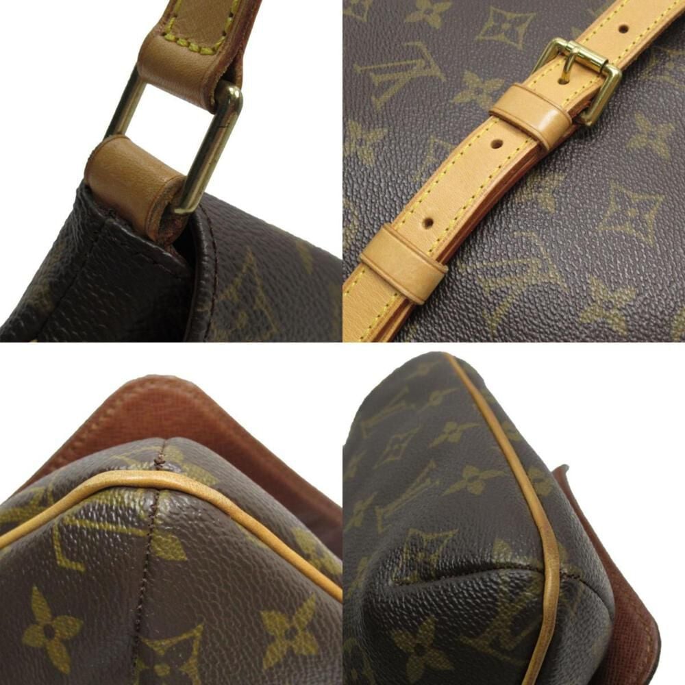 Louis Vuitton Shoulder Bags