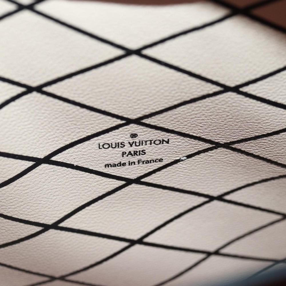 Louis Vuitton Clutch