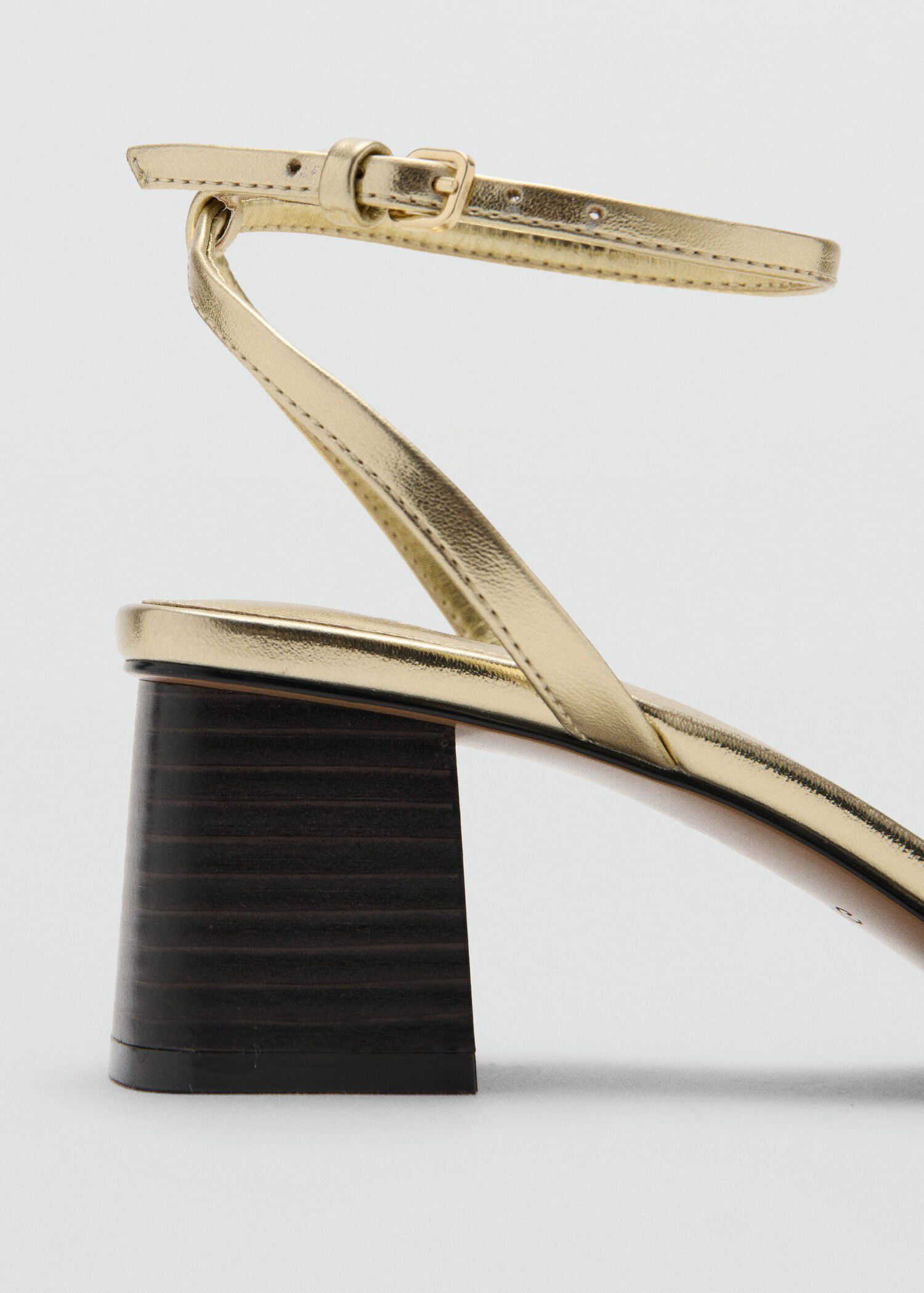 Heeled sandals with straps
