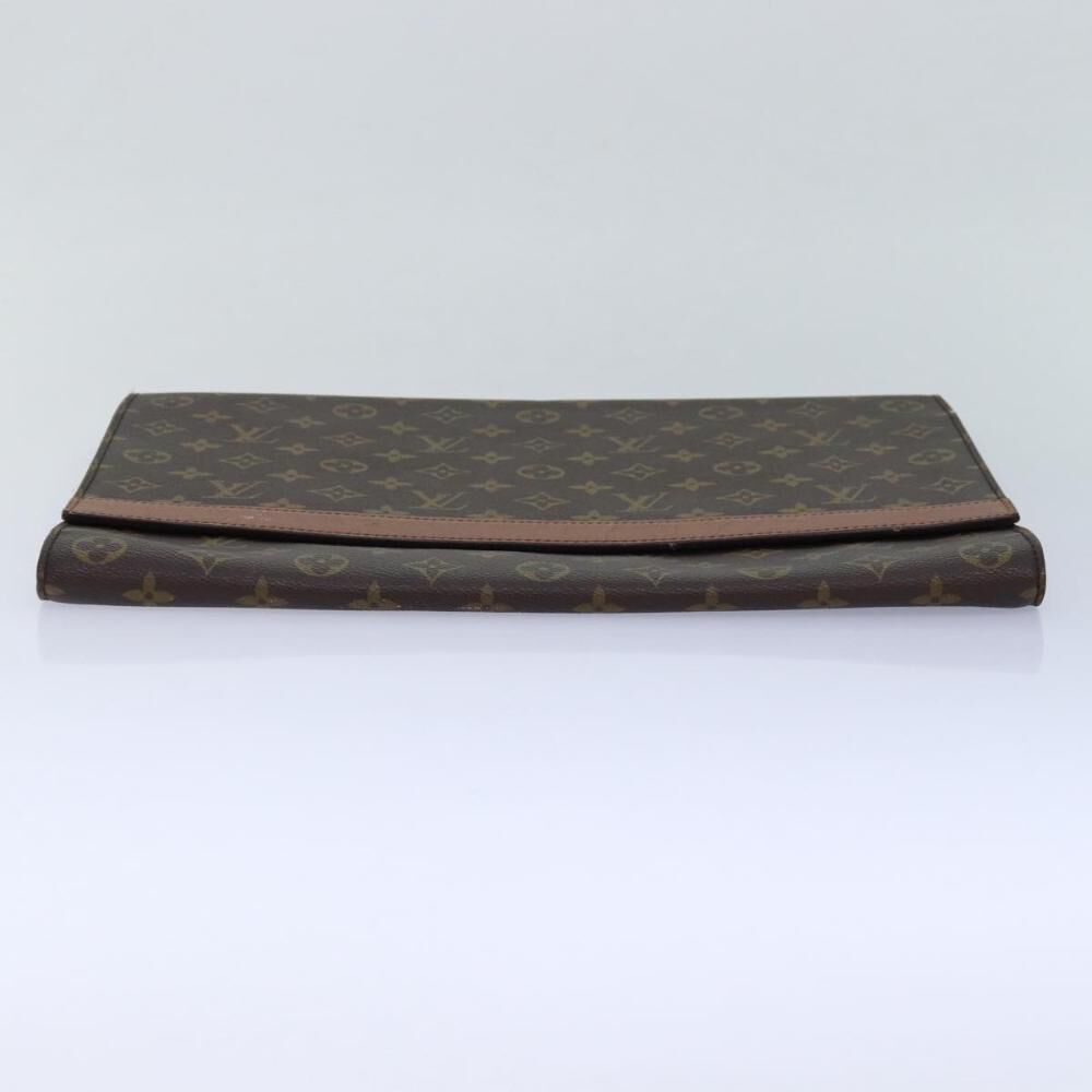 Louis Vuitton Clutch