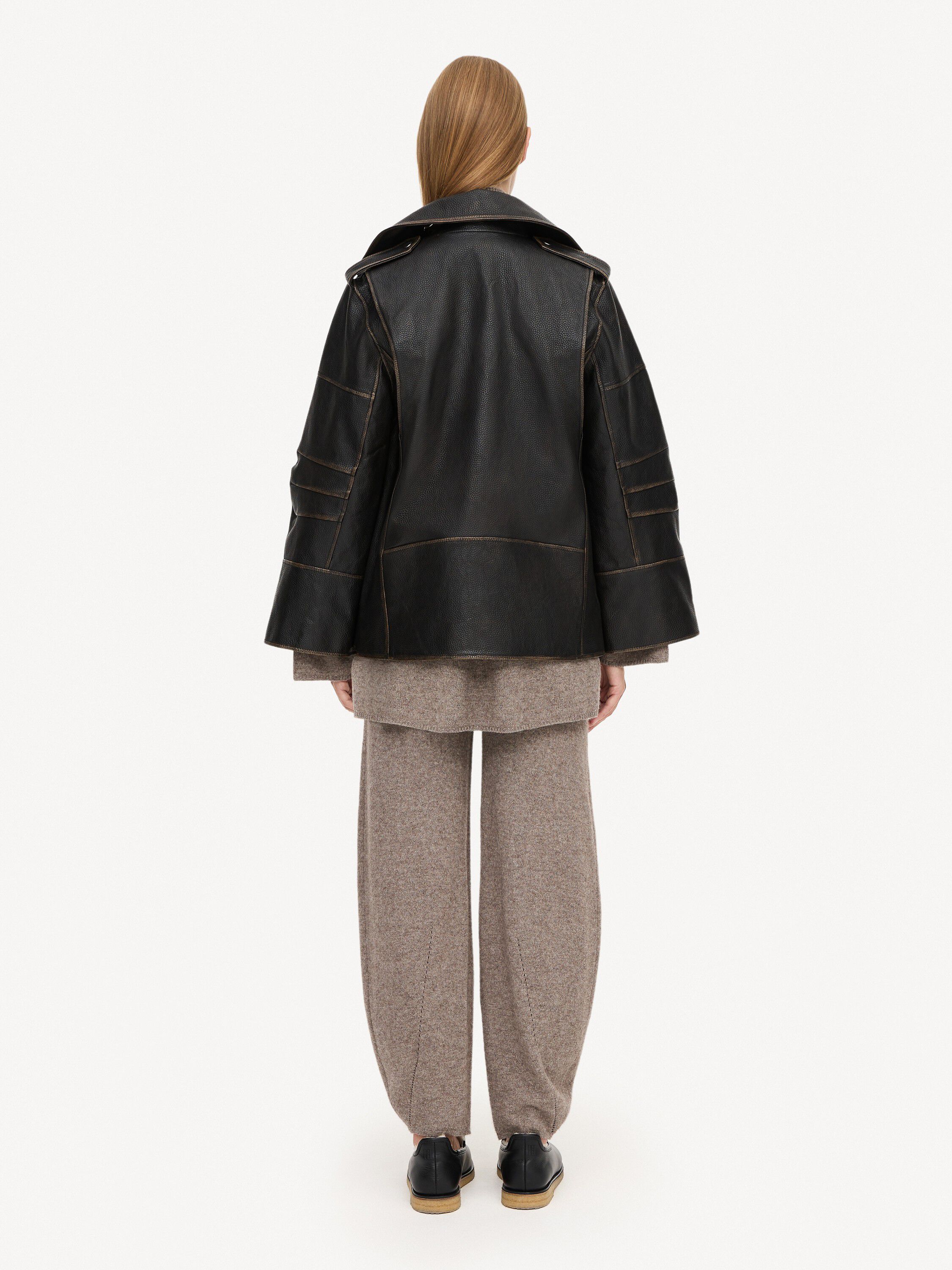 Beatrisse l&auml;derjacka