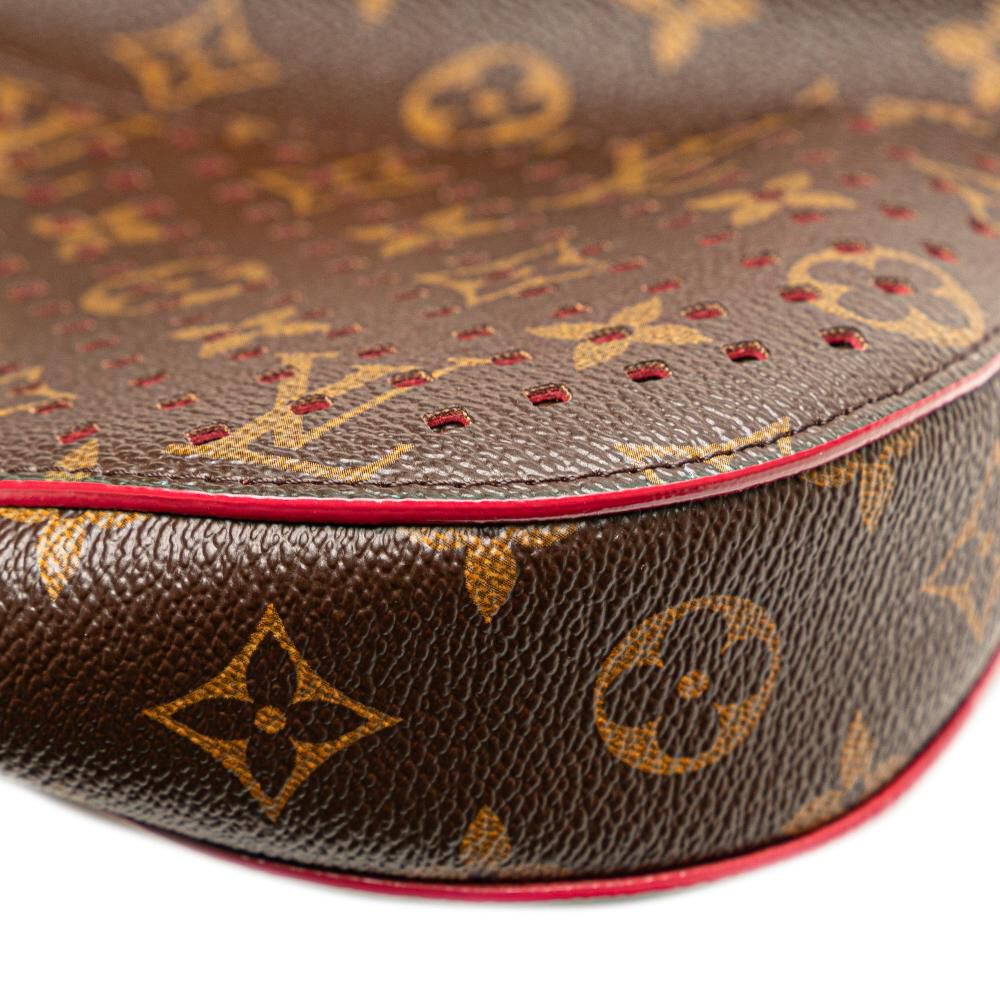 Louis Vuitton Saumur