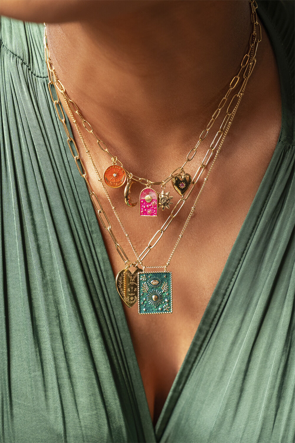 Necklace multi charms