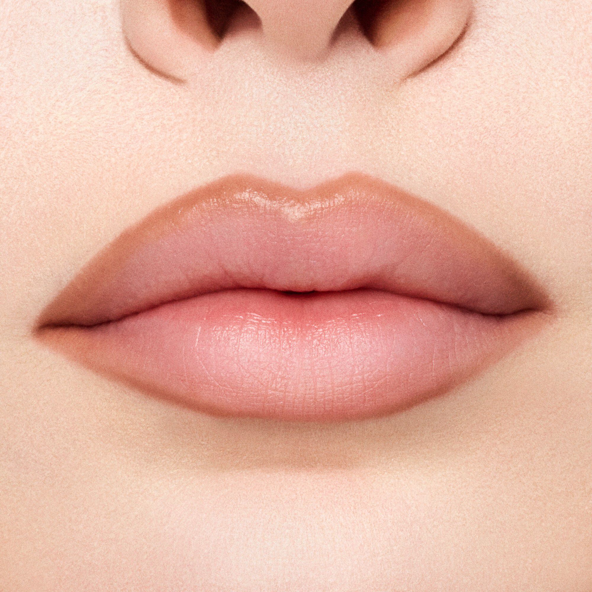 LIPGLAZER GLOSSY LINE-C. 25GM/0OZ