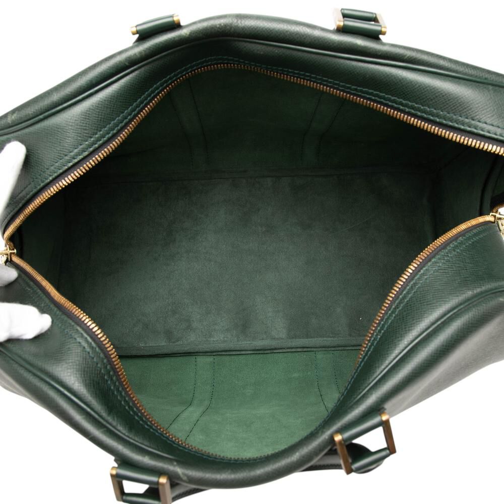 Louis Vuitton Taiga Kendall