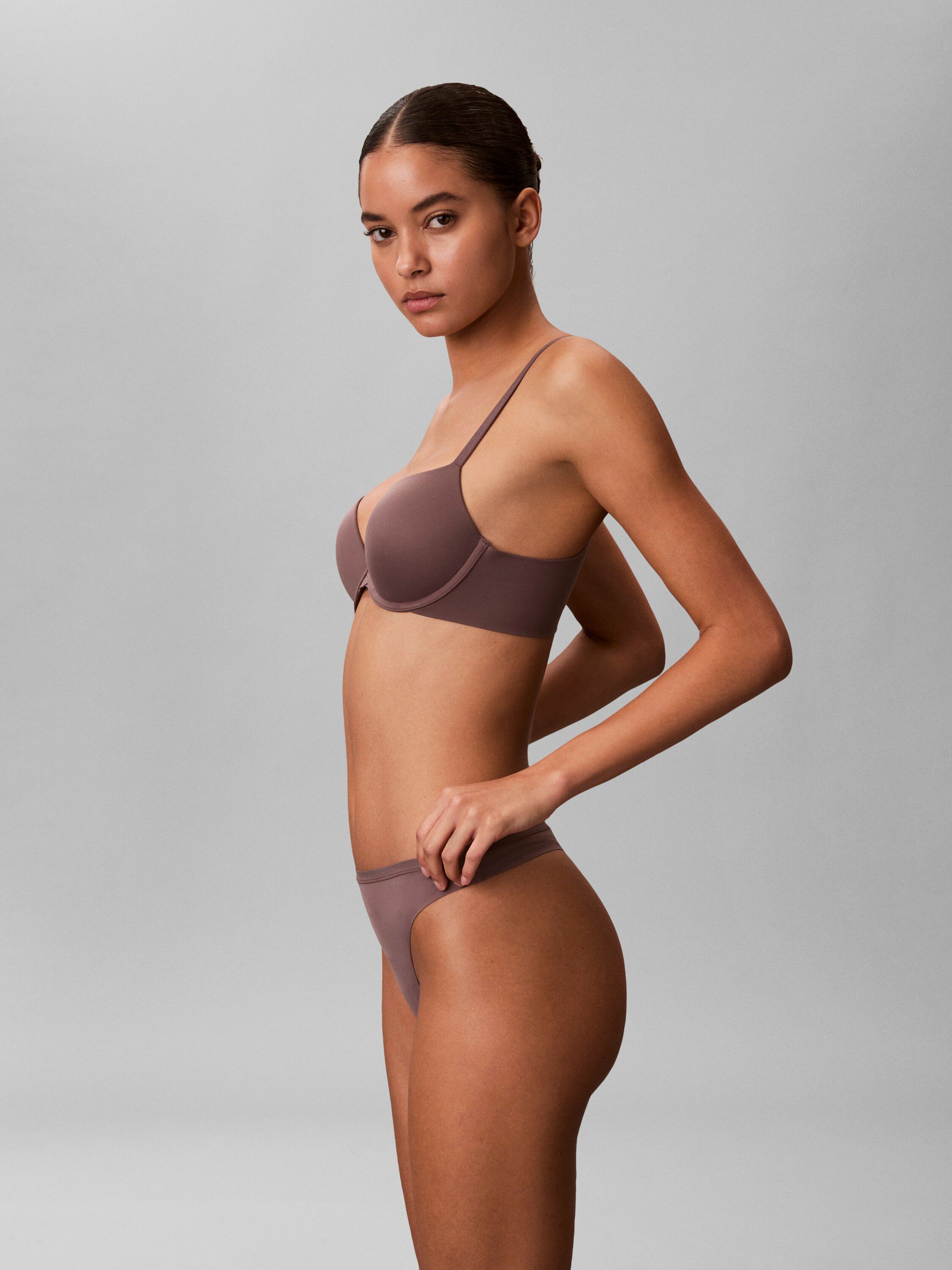 PUSH UP PLUNGE