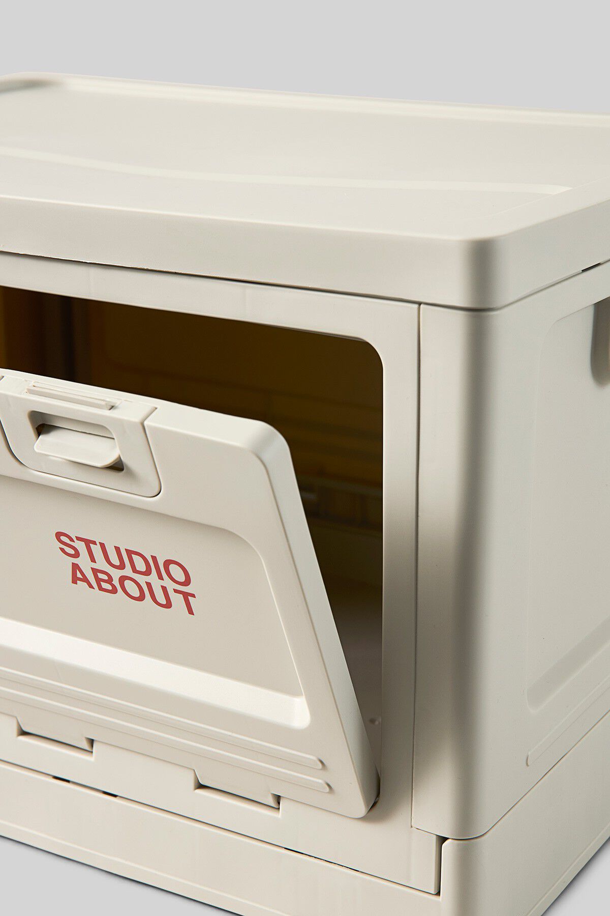 BOX, LARGE, LIGHT GREY