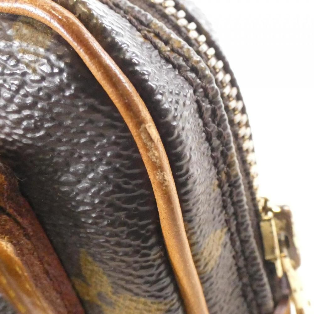 Louis Vuitton Shoulder Bags