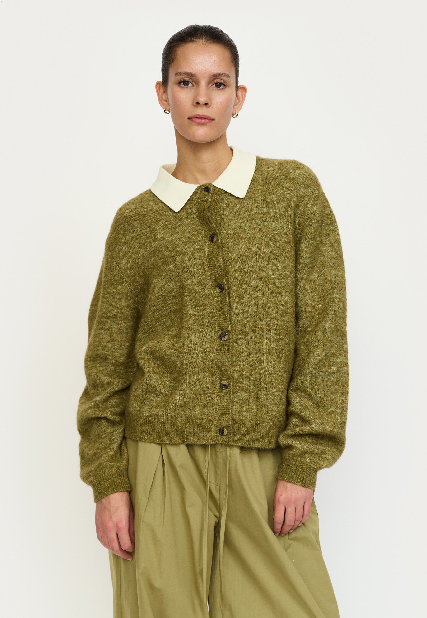 SRAllison o-neck cardigan knit