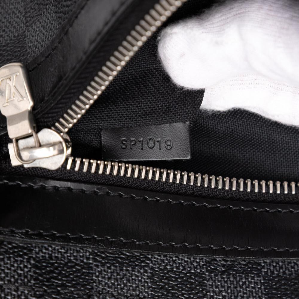 Louis Vuitton Shoulder Bags