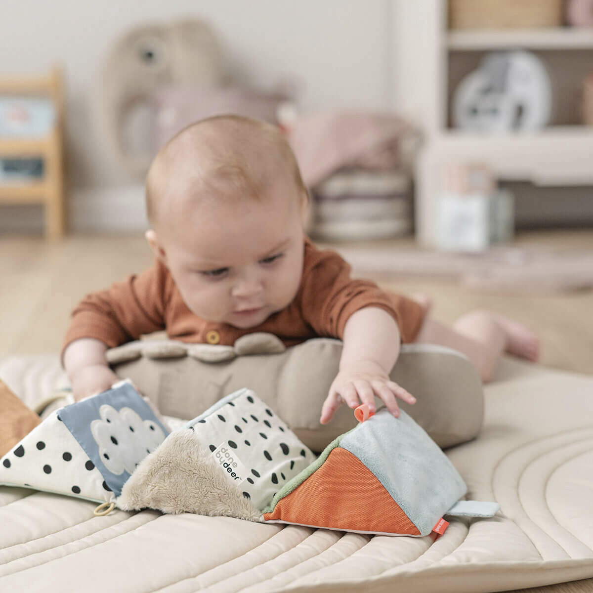 Folde-ud sanseterning Deer friends Farvemix