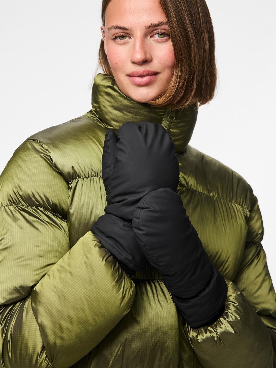 Pcnikka Mittens Noos Bc