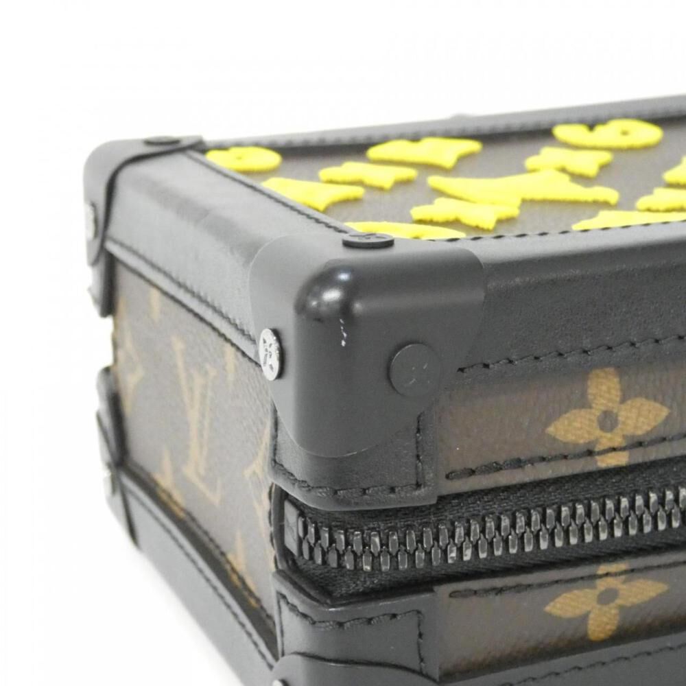 Louis Vuitton Shoulder Bags