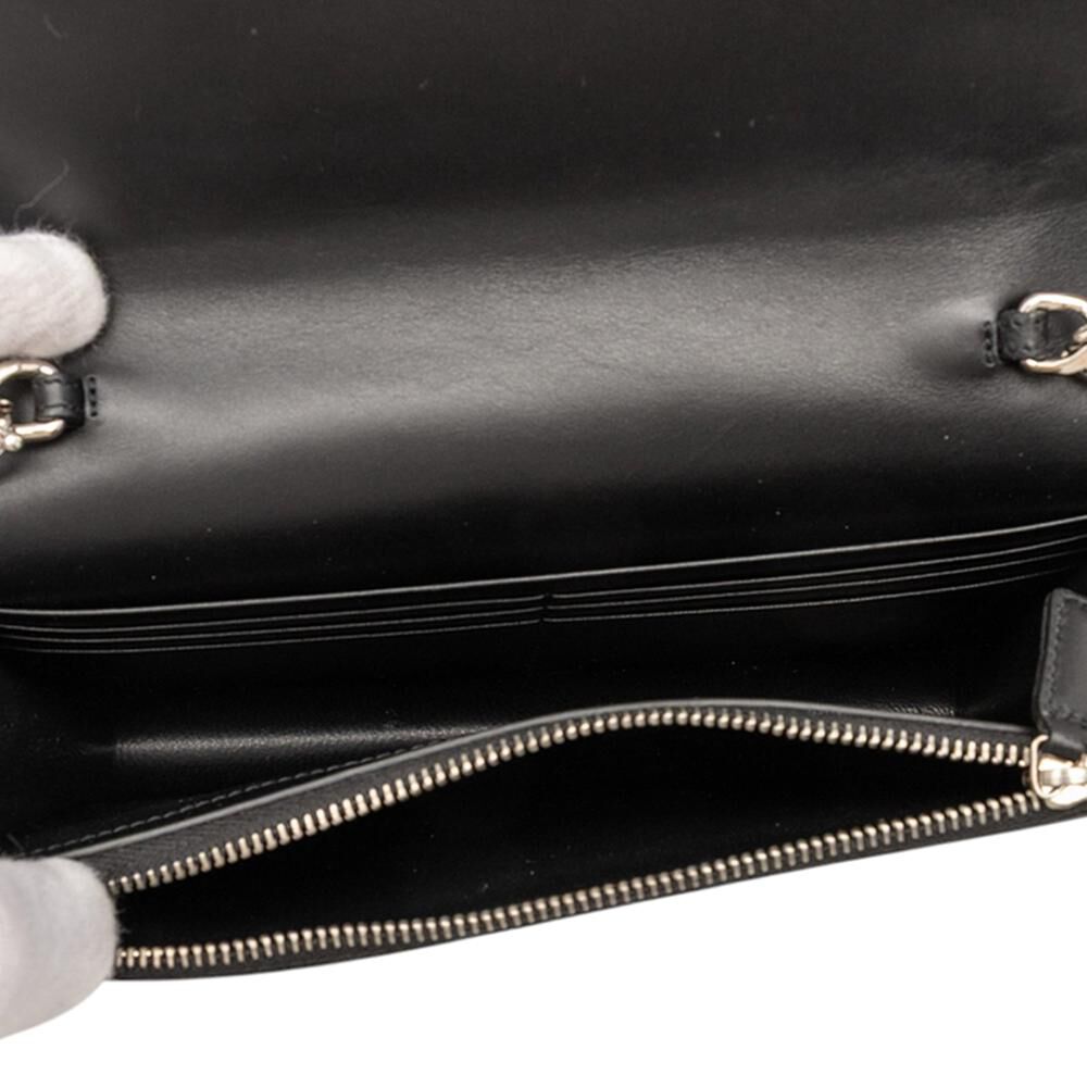 Yves Saint Laurent Shoulder Bag