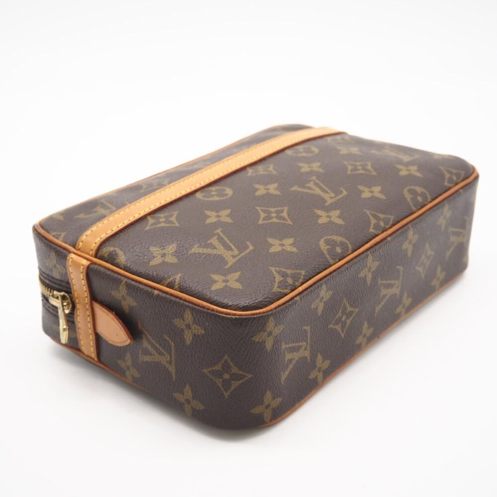 Louis Vuitton Clutch