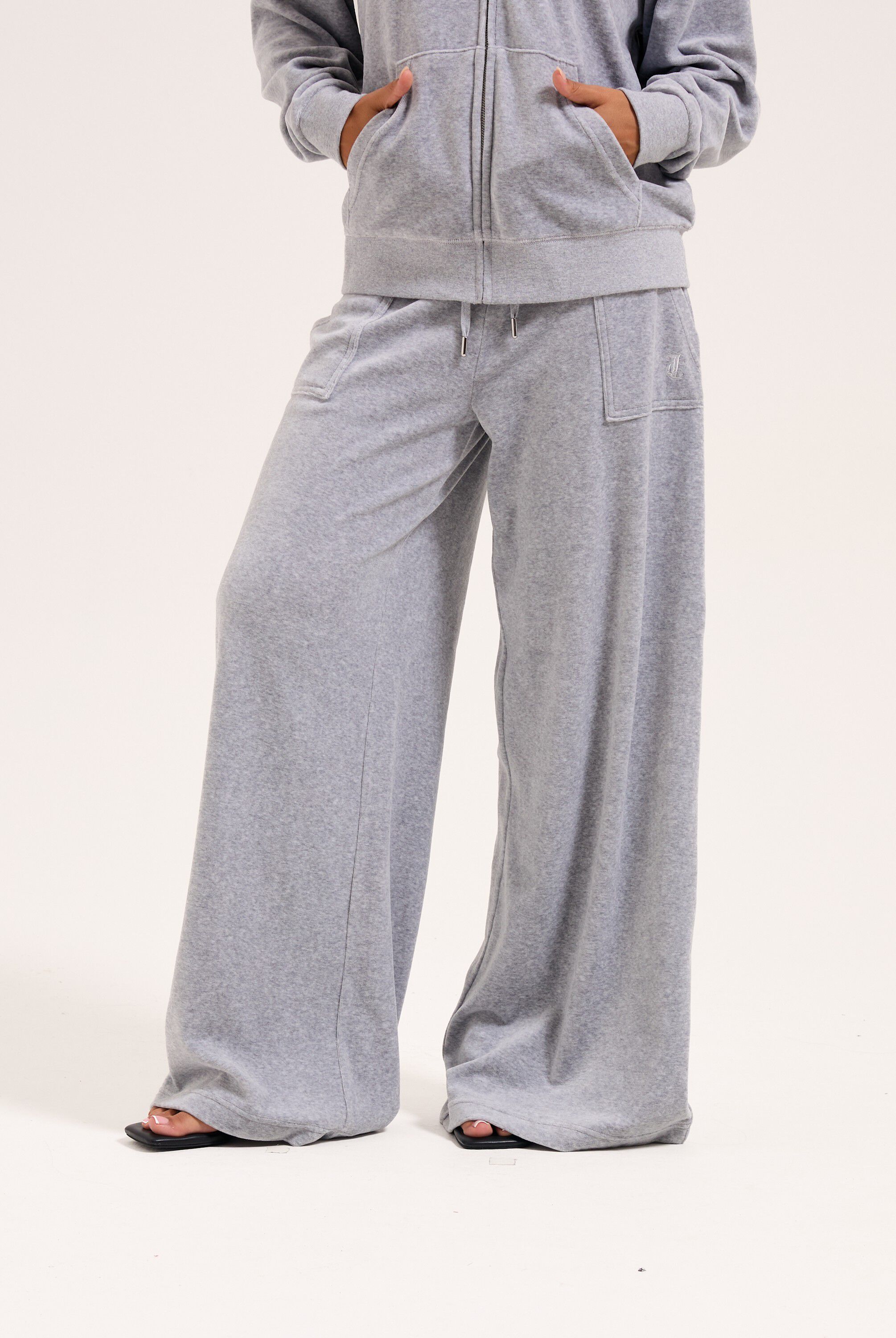 YUKA WIDE LEG TRACKPANT